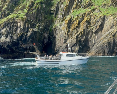 boat passengers leaving skellig michael